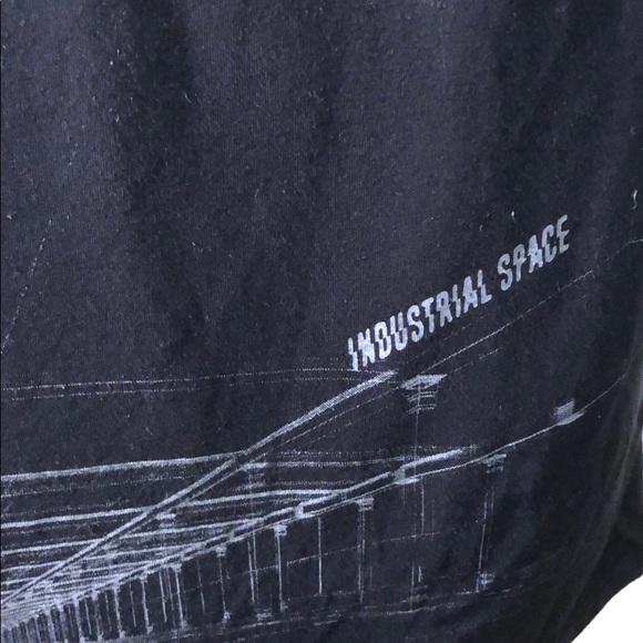 Boy’s size XL graphic tee - Picture 2 of 3